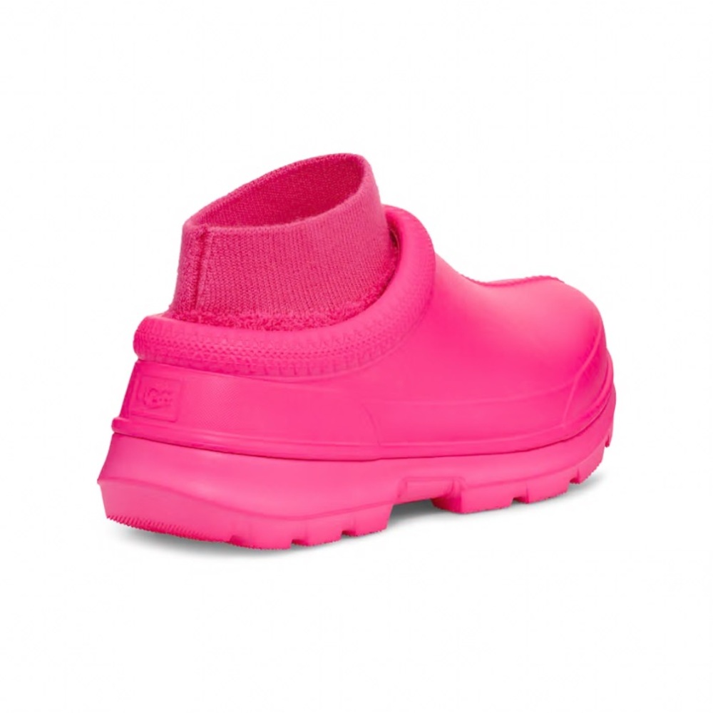 Women’s (or kids) Pink Slip-On Shoes, size 5 - Picture 2 of 4